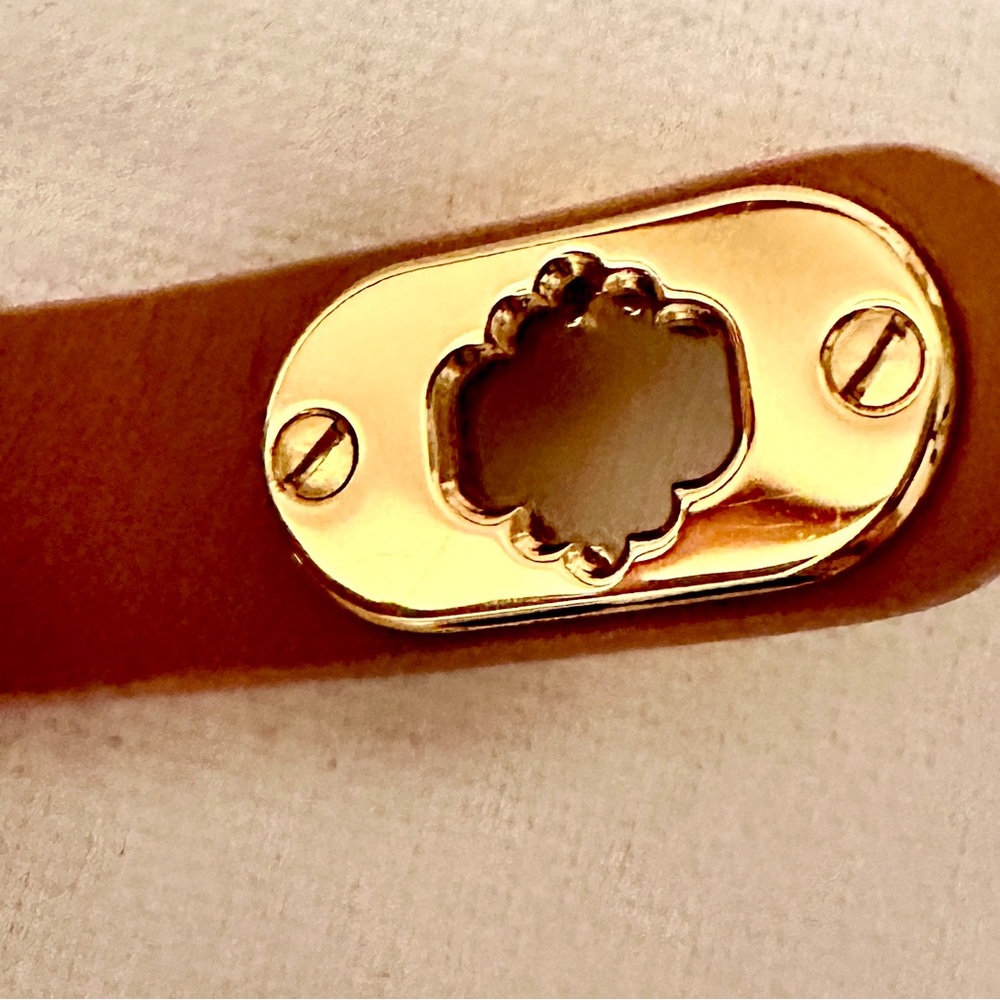 NIB CHRISTIAN DIOR BRACELET Montaigne Rose Double Wrap Leather w/ Gold Turlock - Picture 6 of 7